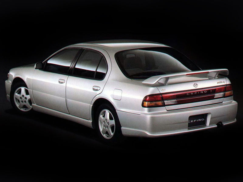 Nissan cefiro 32